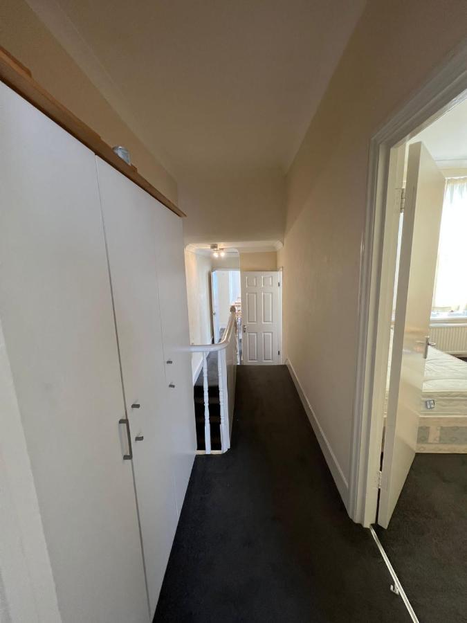East London 2 Bedroom Apartment Eksteriør billede
