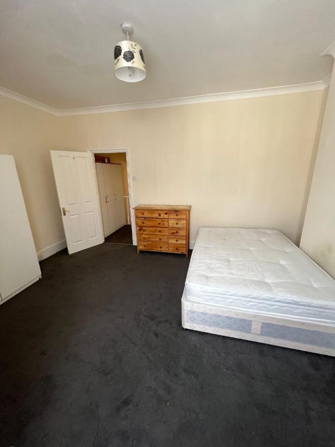 East London 2 Bedroom Apartment Eksteriør billede