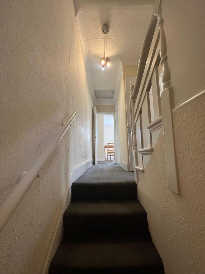 East London 2 Bedroom Apartment Eksteriør billede