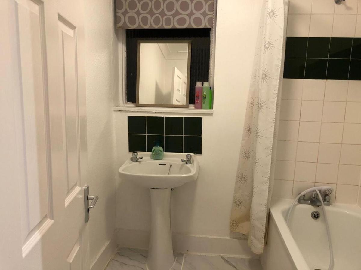 East London 2 Bedroom Apartment Eksteriør billede